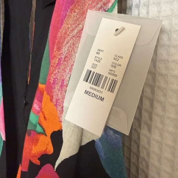 Gabrielle Union Printed Halter
Maxi 100% cotton Dress size M —NEW— - Picture 3 of 7